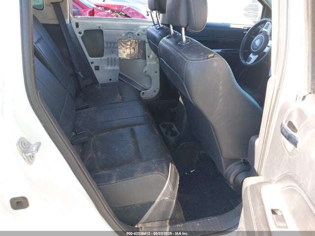 1C4NJDEB3HD109478 Jeep 2017