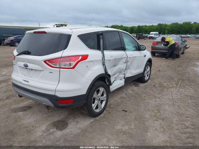 1FMCU9GX7FUA89278 Ford ESCAPE SE