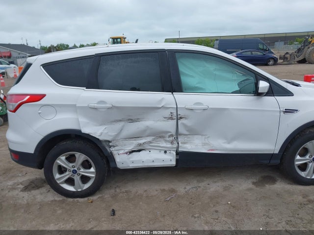 1FMCU9GX7FUA89278 Ford ESCAPE SE