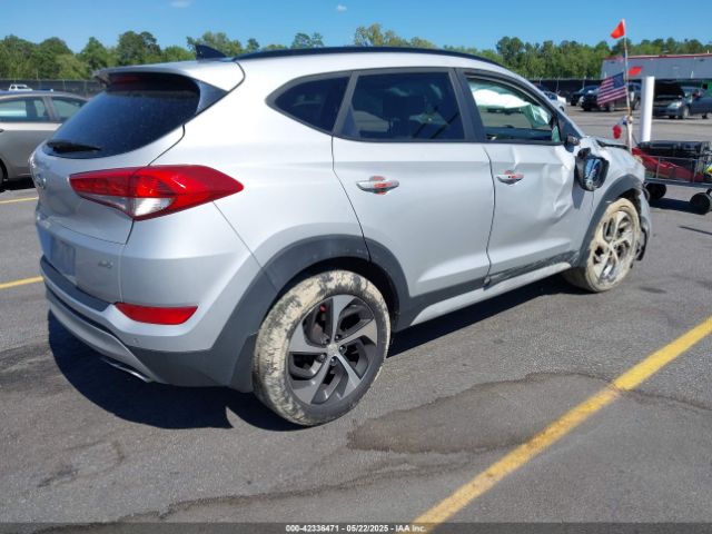 KM8J3CA26JU697306 Hyundai Tucson Value