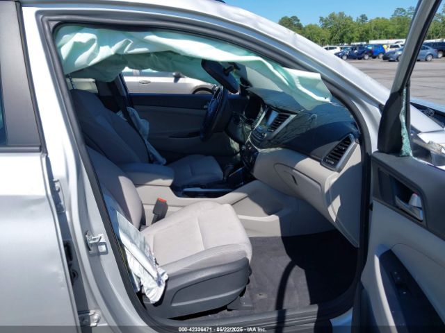 KM8J3CA26JU697306 Hyundai Tucson Value