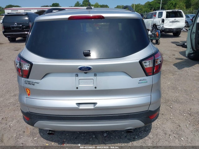 1FMCU0HDXJUD26290 Ford ESCAPE SEL