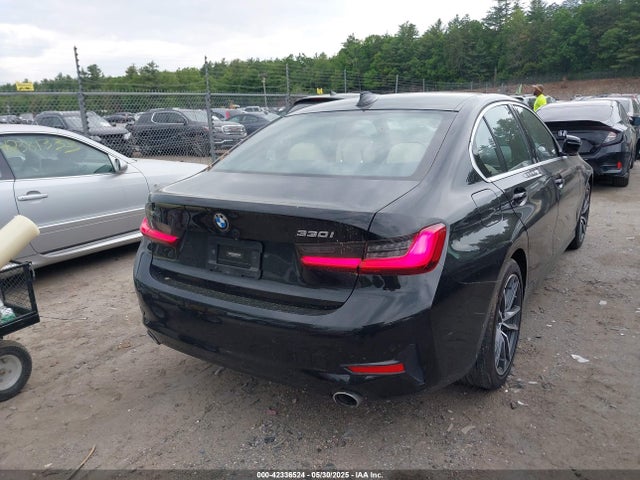 3MW5R7J08L8B23944 BMW 330I