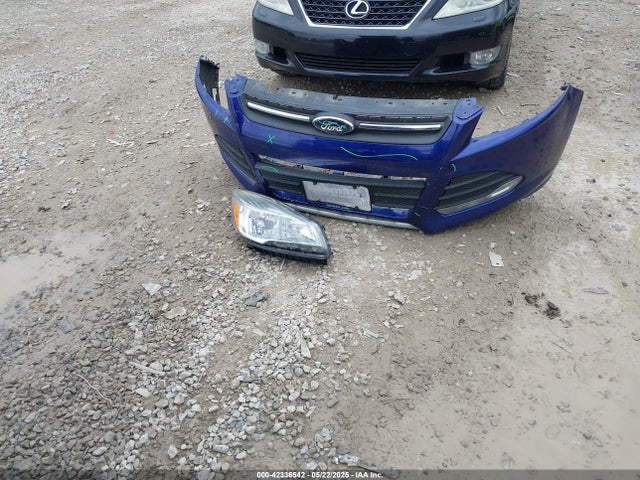 1FMCU0GX3GUB57198 Ford ESCAPE SE