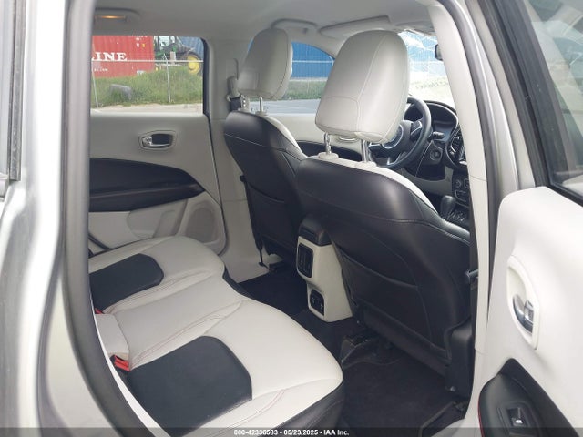 3C4NJCCB3JT357999 Jeep 2018