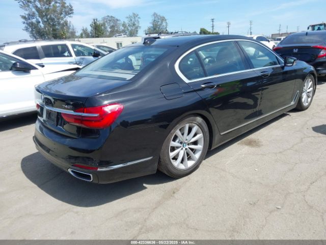 2019 BMW 740I WBA7E2C56KB216989 Photo 3