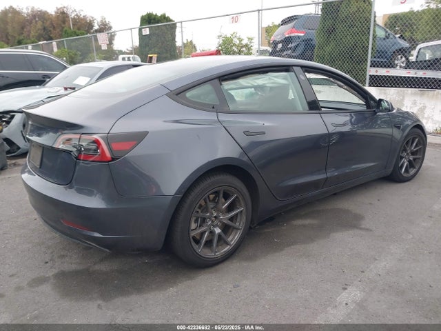 2023 TESLA MODEL 3 5YJ3E1EA4PF705949 Photo 3