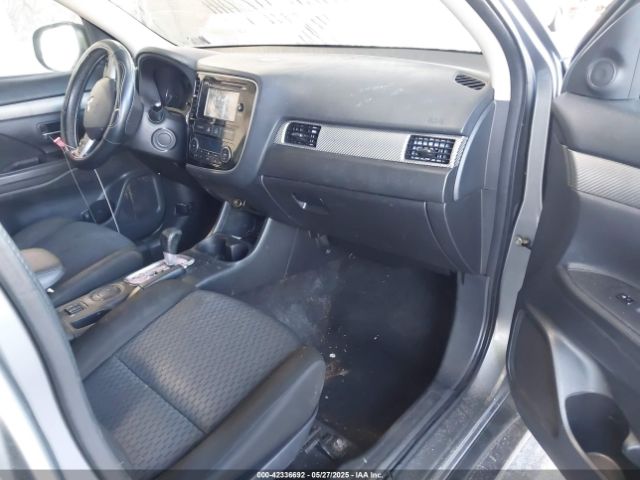 2014 MITSUBISHI OUTLANDER JA4AD3A32EZ011176 Photo 4