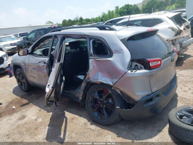 1C4PJLCB7JD542457 Jeep Cherokee