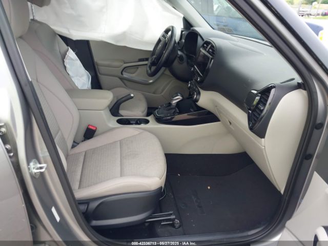 KNDJ33AU3N7816763 KIA SOUL EX