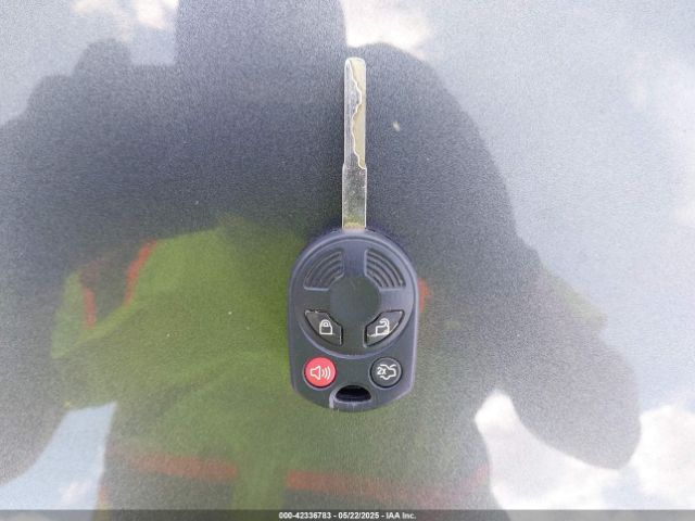 1FADP3K28JL323165 Ford FOCUS SE