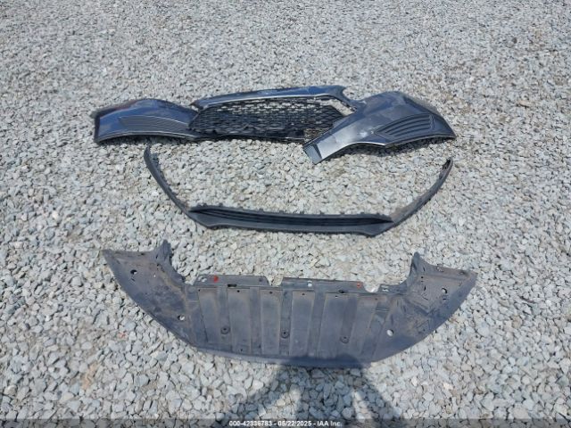1FADP3K28JL323165 Ford FOCUS SE