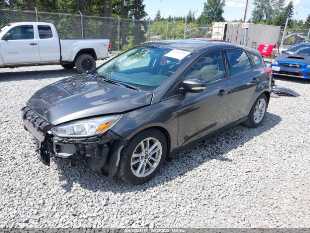 1FADP3K28JL323165 Ford FOCUS SE