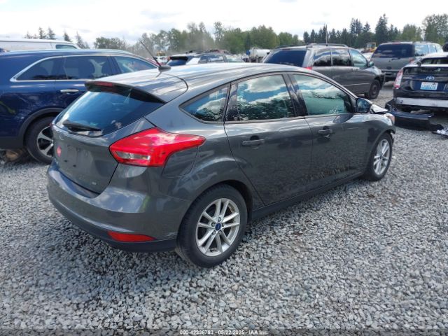 1FADP3K28JL323165 Ford FOCUS SE