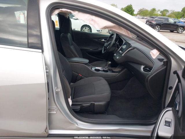 2020 CHEVROLET MALIBU 1G1ZB5STXLF128892 Photo 4