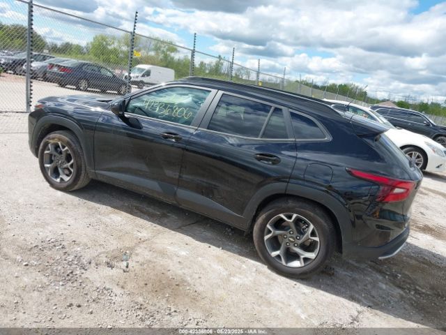 2025 CHEVROLET TRAX KL77LHEP3SC126412 Photo 2