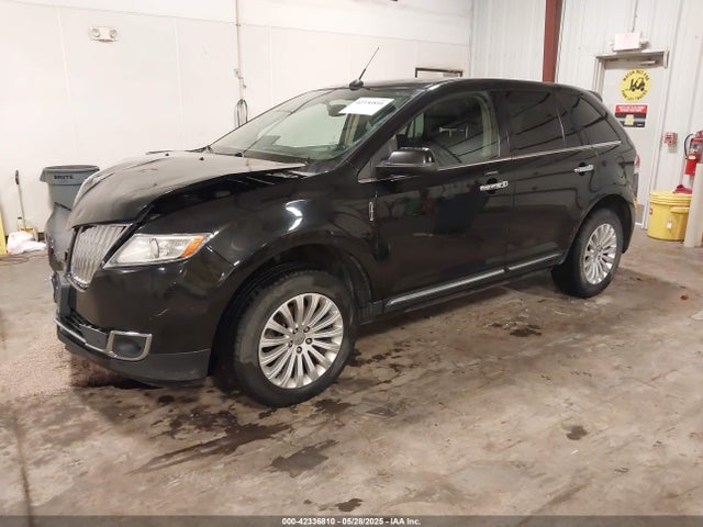 Lincoln MKX 2015 2LMDJ6JK6FBL21159 Image 2