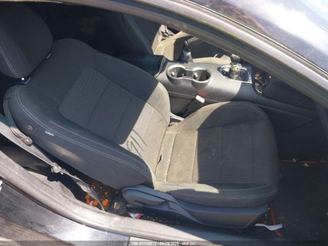 1FA6P8AM1G5294601 Ford Mustang V6