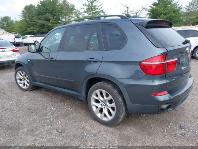 2011 BMW X5 5UXZV4C57BL402606 Photo 2