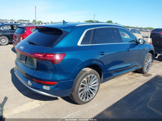 2019 AUDI E-TRON WA1VABGE0KB009718 Photo 3
