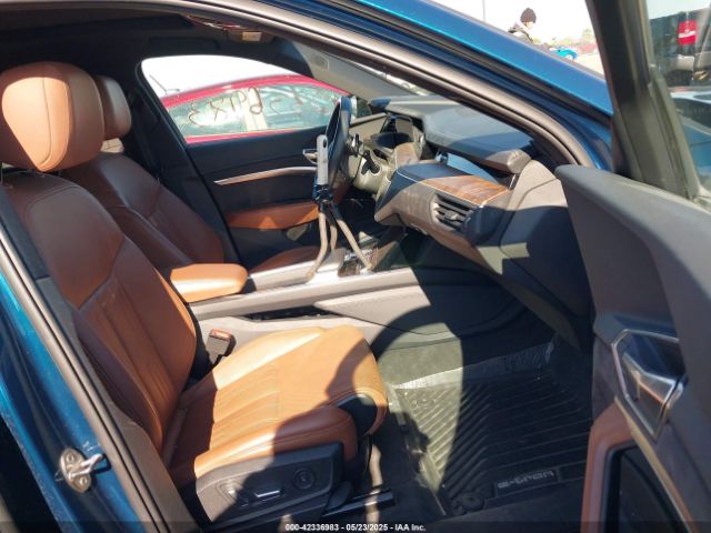 2019 AUDI E-TRON WA1VABGE0KB009718 Photo 4