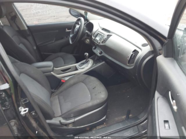 KNDPB3AC3F7793765 KIA Sportage Lx