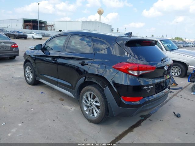 2018 HYUNDAI TUCSON KM8J33A42JU655670 Photo 2