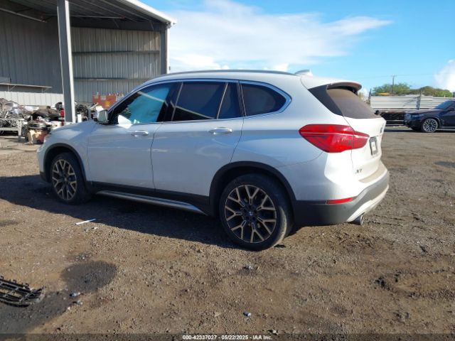 2022 BMW X1 WBXJG7C00N5V35718 Photo 2