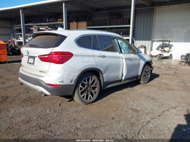 2022 BMW X1 WBXJG7C00N5V35718 Photo 3