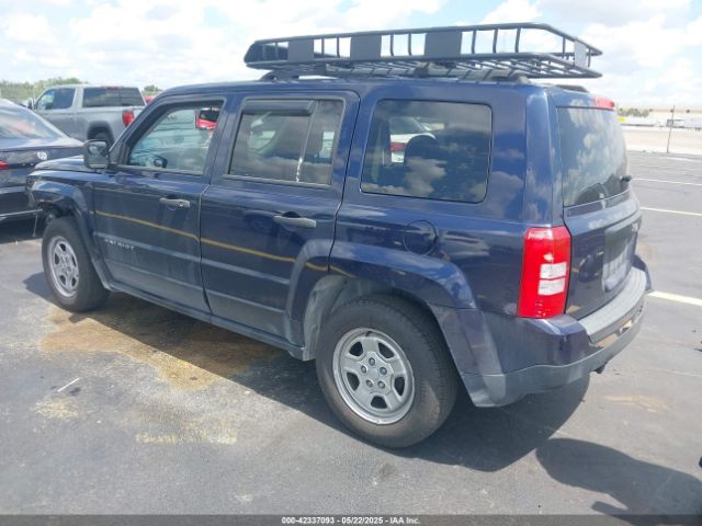 2016 JEEP PATRIOT 1C4NJPBA2GD731551 Photo 2
