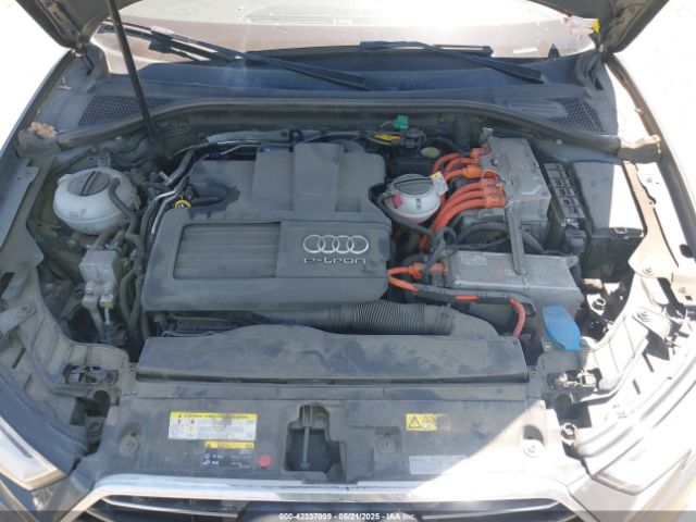 WAUUPBFF4HA044283 Audi A3 E-tron 1.4t Premium