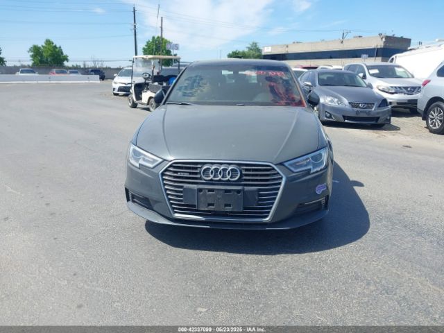 WAUUPBFF4HA044283 Audi A3 E-tron 1.4t Premium