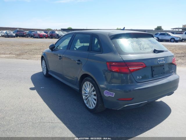 WAUUPBFF4HA044283 Audi A3 E-tron 1.4t Premium