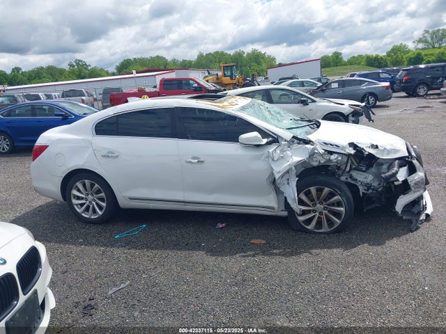 1G4GF5G31FF321427 Buick lfx