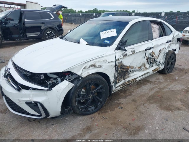 3VW7X7BU5SM015416 Volkswagen tsi
