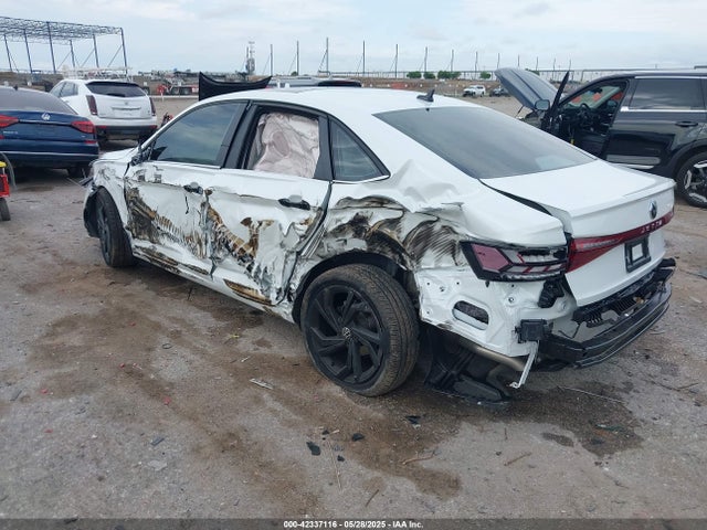 3VW7X7BU5SM015416 Volkswagen tsi