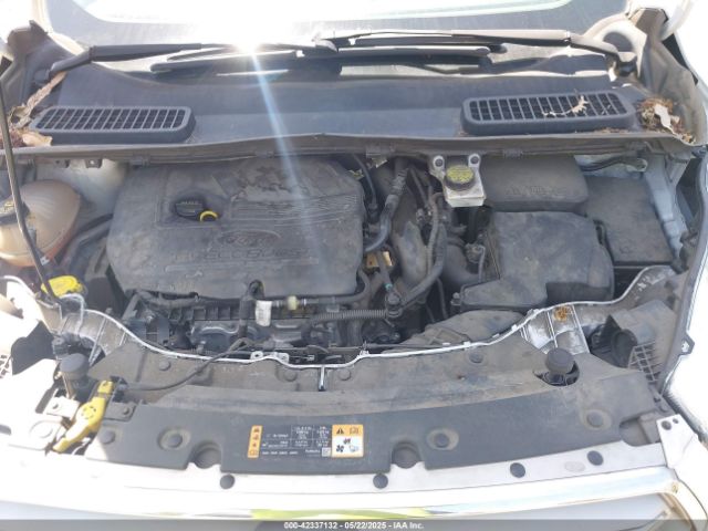 1FMCU0GD4JUA57205 Ford ESCAPE SE