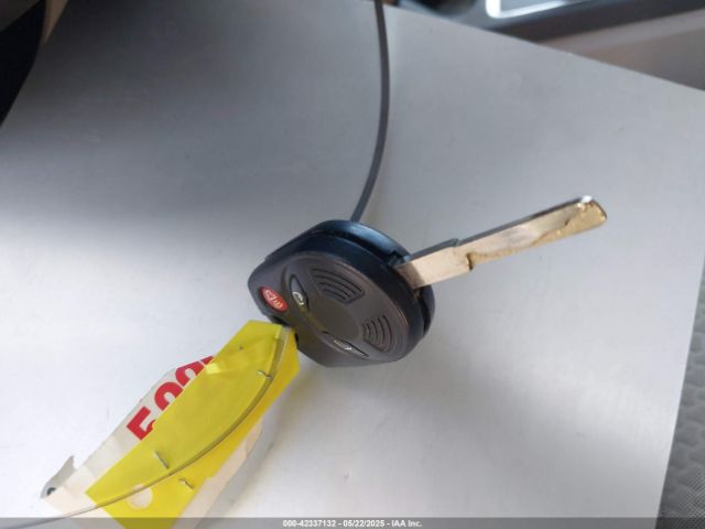 1FMCU0GD4JUA57205 Ford ESCAPE SE