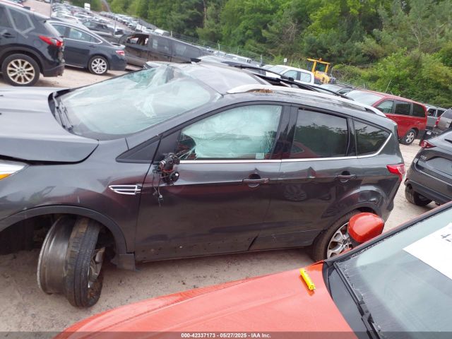 1FMCU9J96GUC36640 Ford Escape Titanium