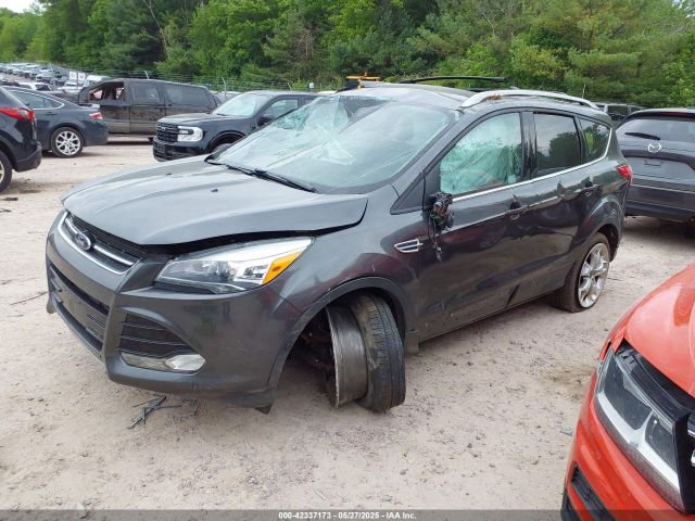 1FMCU9J96GUC36640 Ford Escape Titanium