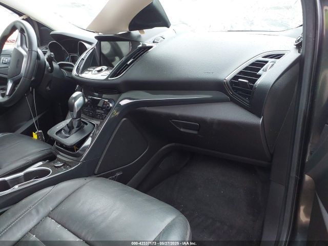 1FMCU9J96GUC36640 Ford Escape Titanium