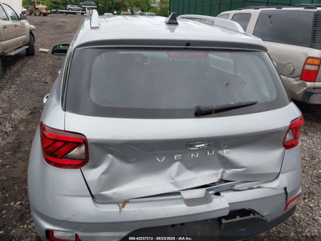 KMHRC8A3XNU188561 Hyundai Venue Sel