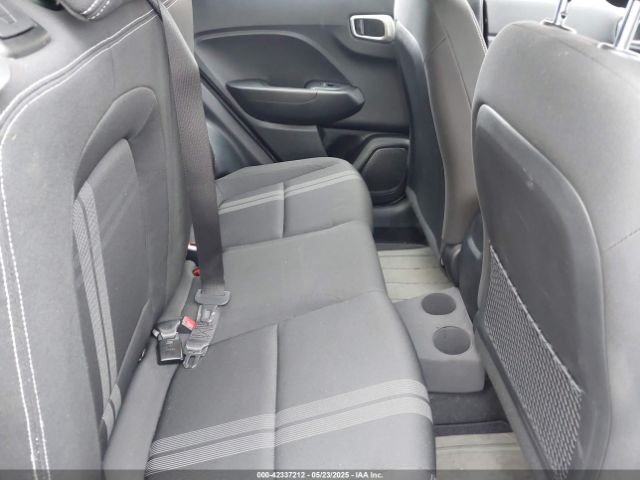 KMHRC8A3XNU188561 Hyundai Venue Sel