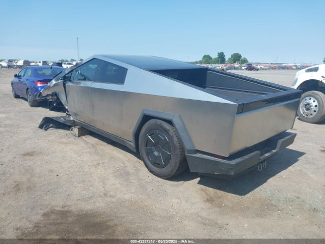 2024 TESLA CYBERTRUCK 7G2CEHED5RA053763 Photo 2