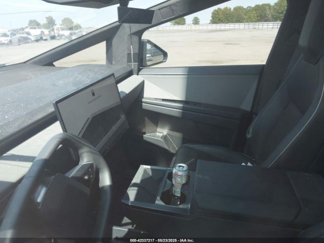 2024 TESLA CYBERTRUCK 7G2CEHED5RA053763 Photo 6