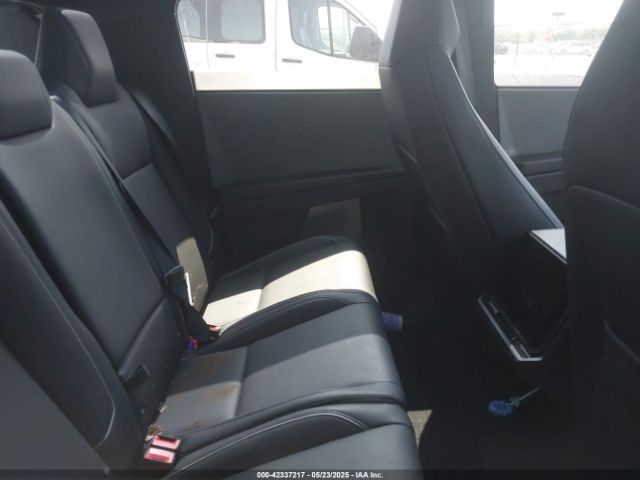 2024 TESLA CYBERTRUCK 7G2CEHED5RA053763 Photo 7
