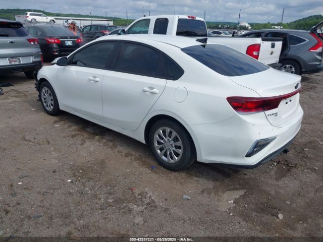 3KPF24AD9ME291379 KIA FORTE FE