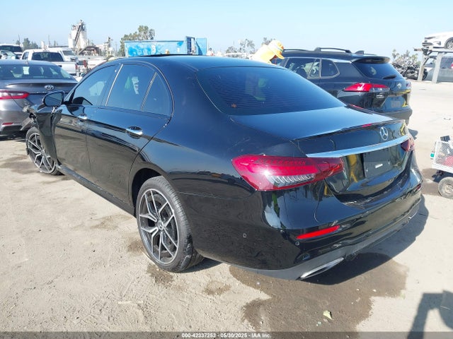 W1KZF8DB1MB001593 Mercedes-Benz m264