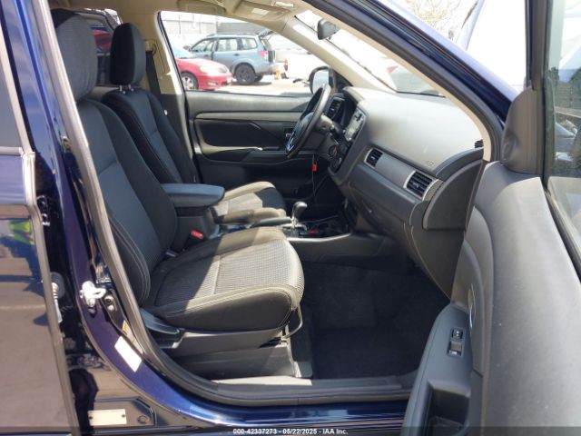 2017 MITSUBISHI OUTLANDER JA4AD2A33HZ033749 Photo 4