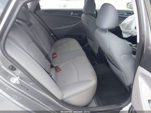 5NPEB4AC2EH926233 Hyundai SONATA GLS